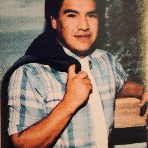 Meet your Posher, Fernando - Picture 1 of 1